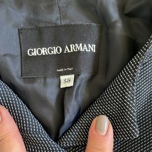 Georgio Armani size 38 black and white suit top snap enclosure